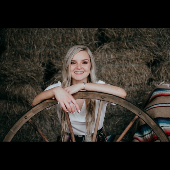 Meet your Posher, Zowie - Picture 1 of 1